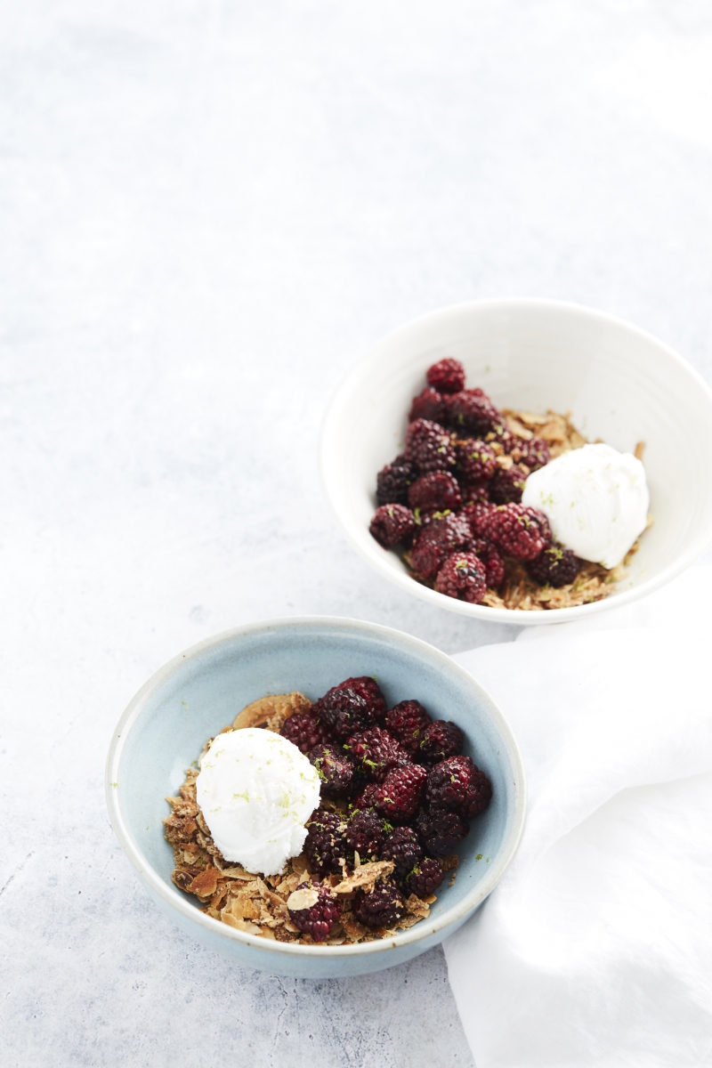 Almond Crumble with Blackberries from our Start to Keto eBook