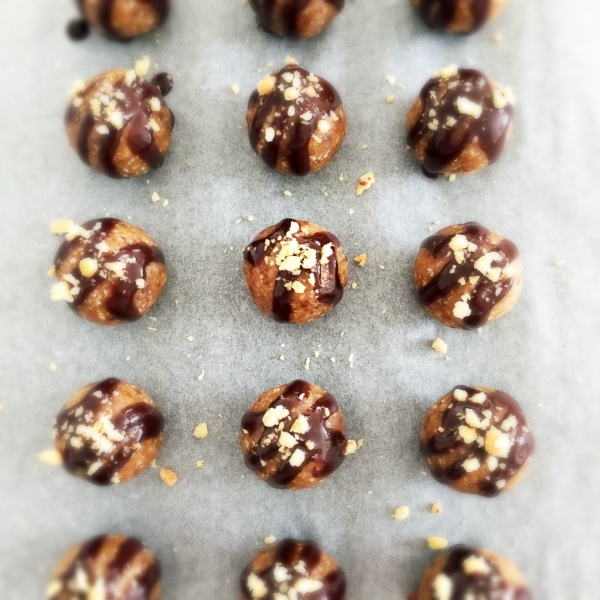 Chocolate Peanut Butter Balls | How to make Vegan ‘Snickers’ Cookie Dough