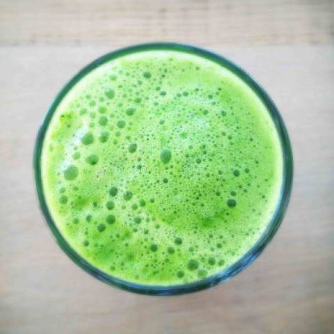 Apple Parsley Green Juice