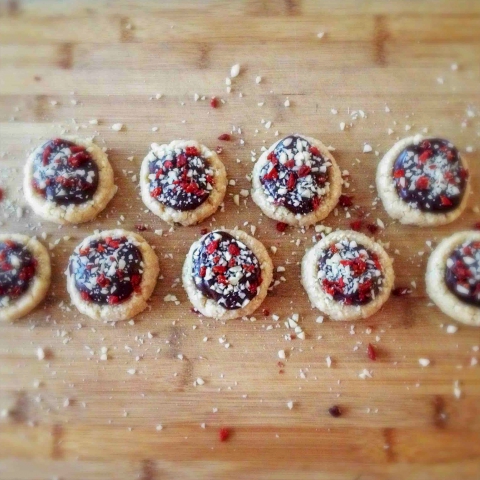 Suikervrije Chocoladenestjes met Kokos (Low Carb, Vegan Keto, Paleo)