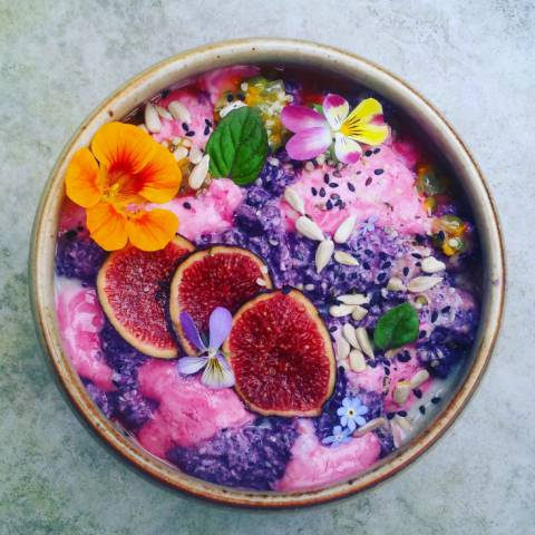 Rainbow Breakfast Bowl met Chiapudding | Inspiratie: Juut Loves Food