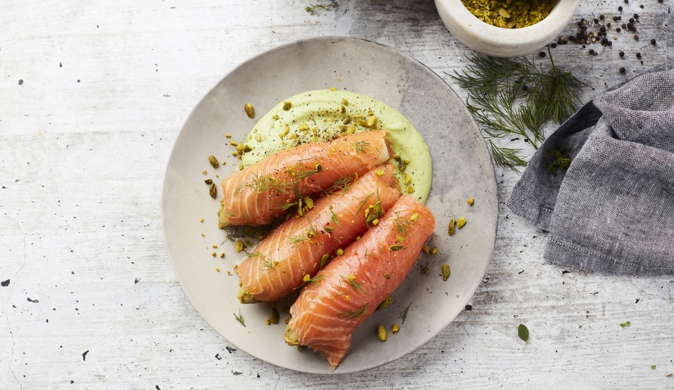 Easy Keto Meal: Smoked Salmon Rolls with Broccoli Mash