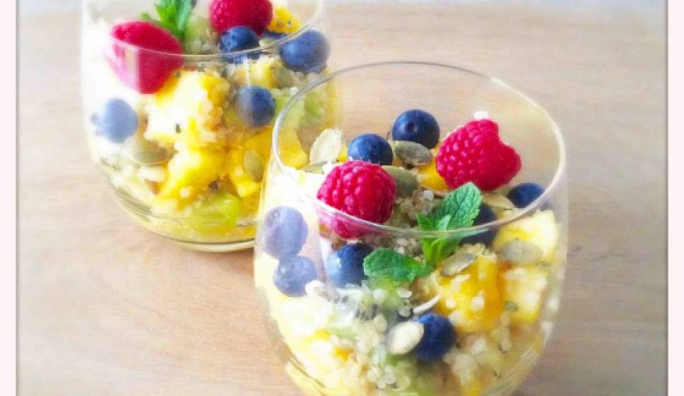 Quinoa Fruit Salad (Quick Protein Rich Breakfast!)