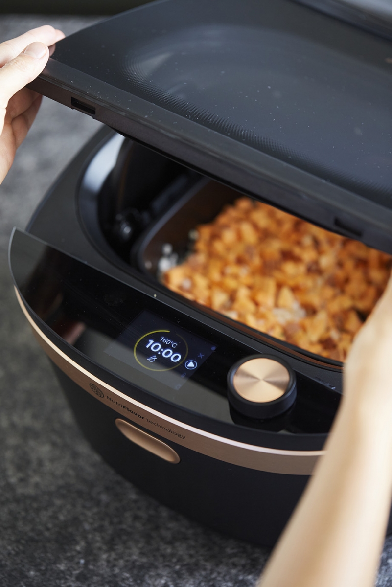 Easy Low Carb Meal: Tikka Masala with Chicken or Tofu in the Philips Air Cooker. Gluten free, Dairy free. High protein.