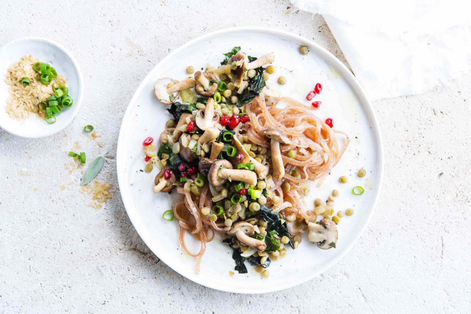 Brown rice noodles with mushrooms and kale - Veggie Box Foodbag Julie's Lifestyle