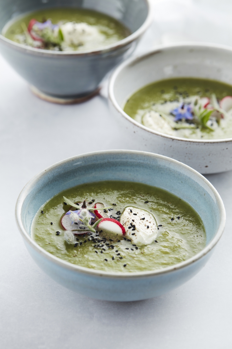 Vegetable soup with coconut cream