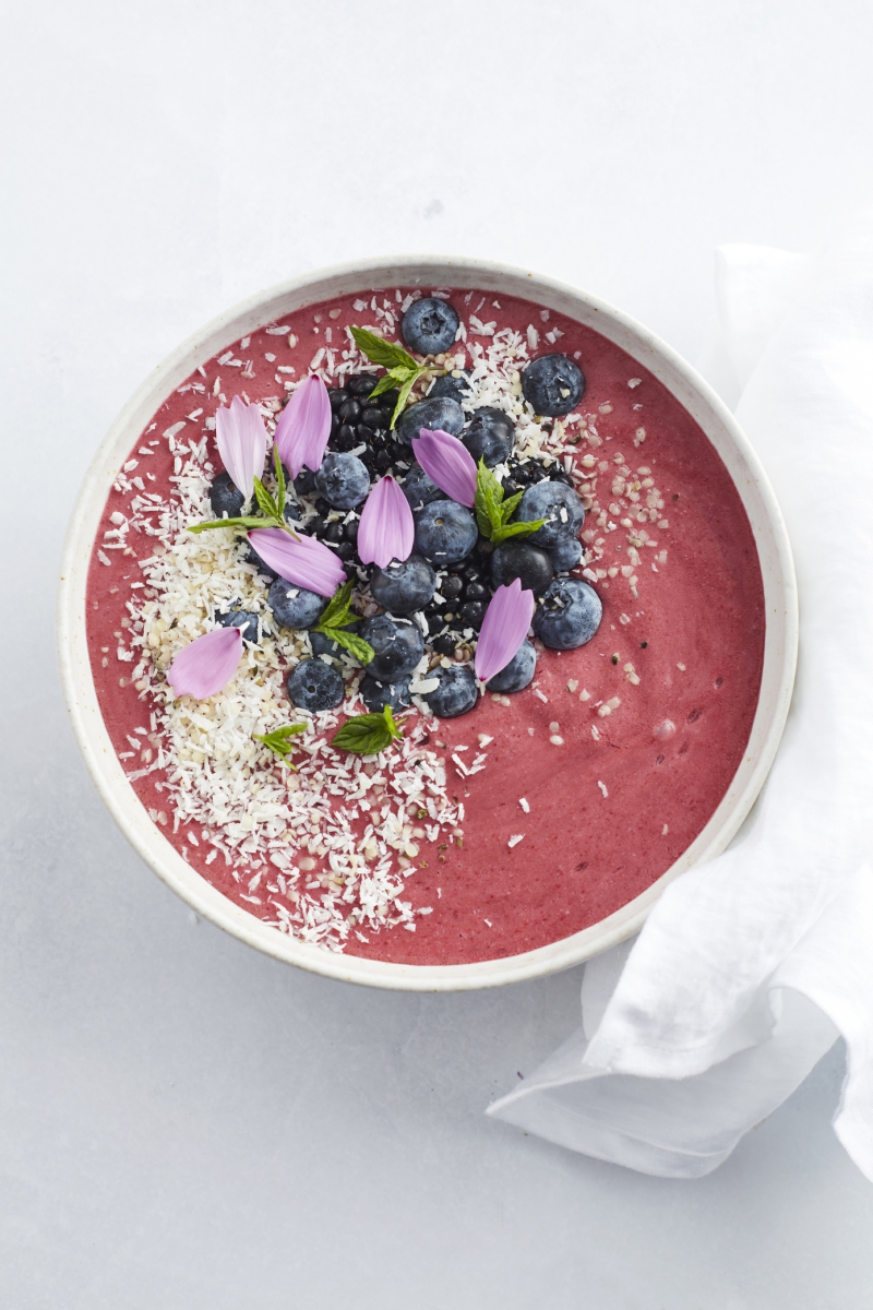 Fatburner Smoothie Bowl from our Start to Keto eBook