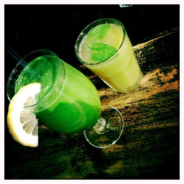 Green Smoothie & Juice at Café Gratitude in San Francisco Green Smoothie & Juice at Café Gratitude in San Francisco