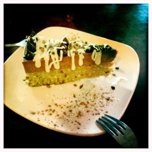 Raw Vegan Cookie Dough Cheesecake at Sun Café in Hollywood, Los Angeles