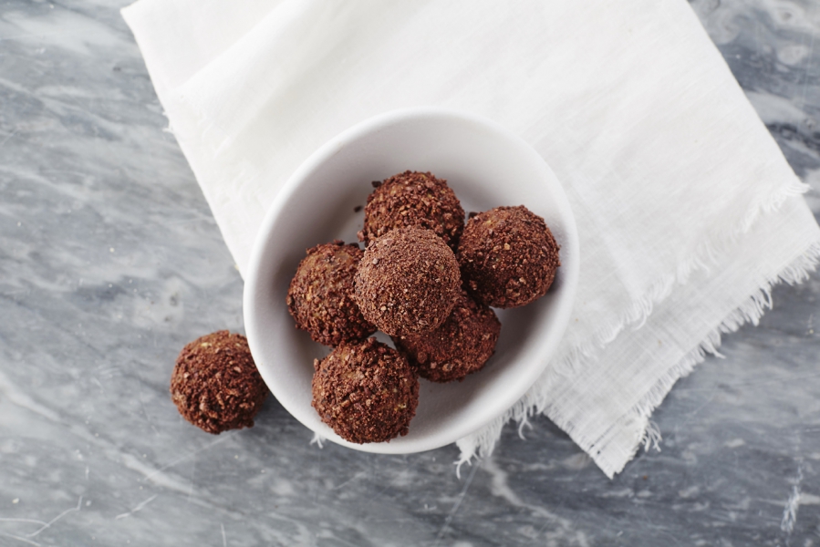 ALL GOOD Raw Vegan Snack Box: Chocolate Brownie Truffles