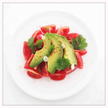10-Minute Tomato Avocado Detox Salad